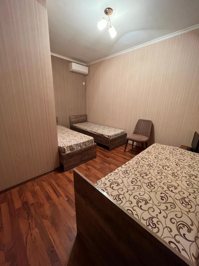 Gostevoy Dom Samir Hotel Gagra Ngoại thất bức ảnh