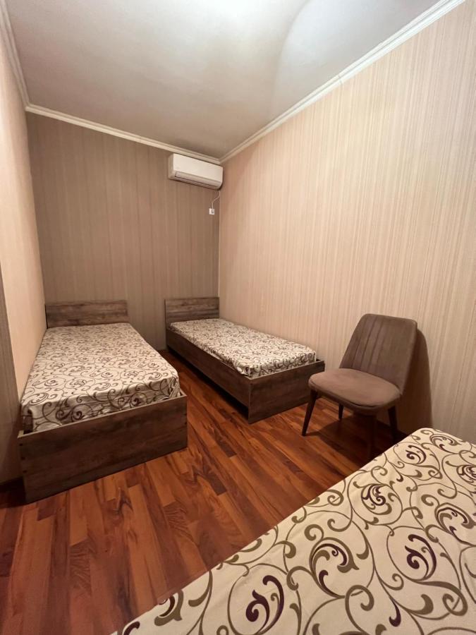 Gostevoy Dom Samir Hotel Gagra Ngoại thất bức ảnh
