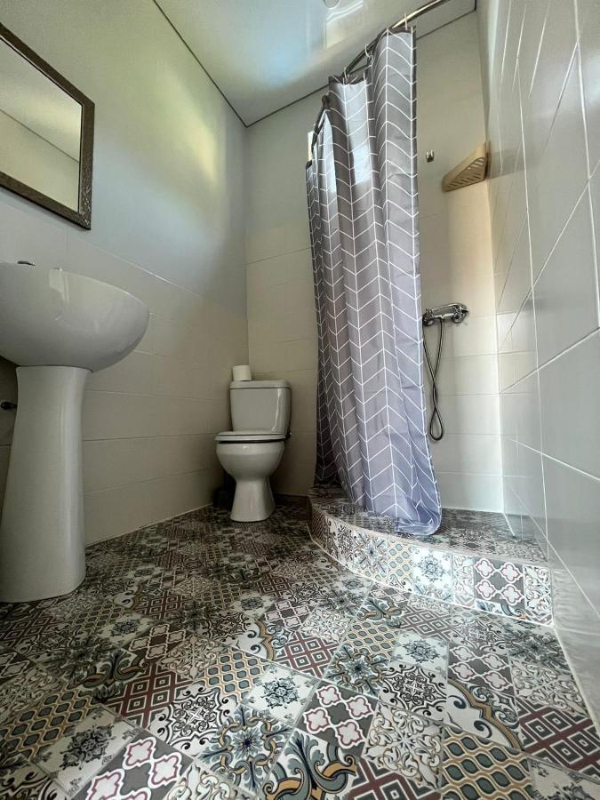Gostevoy Dom Samir Hotel Gagra Ngoại thất bức ảnh